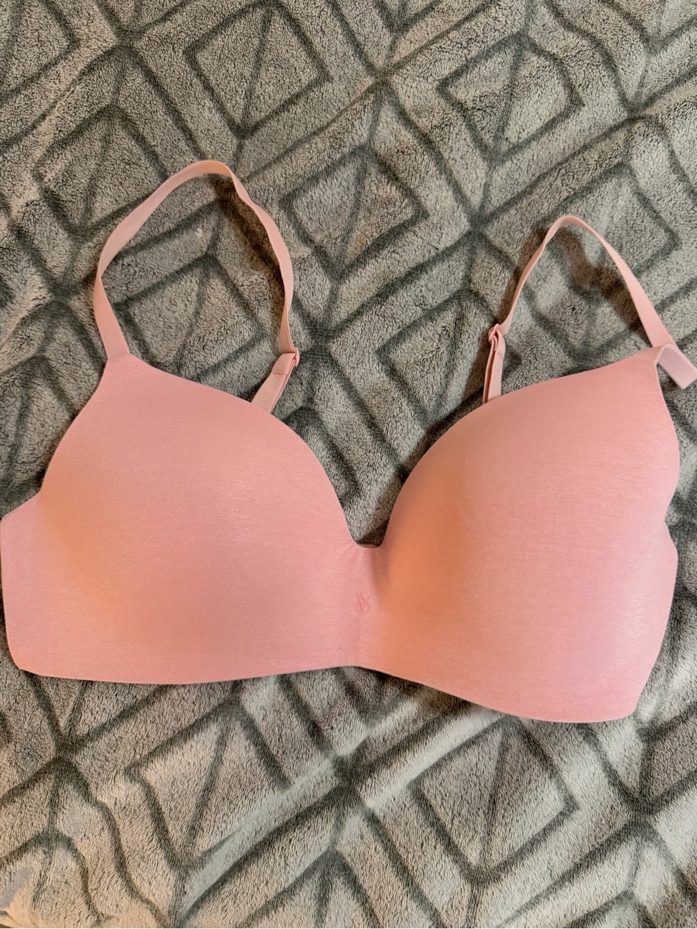 Victoria's Secret Pink Smooth Molded Bra